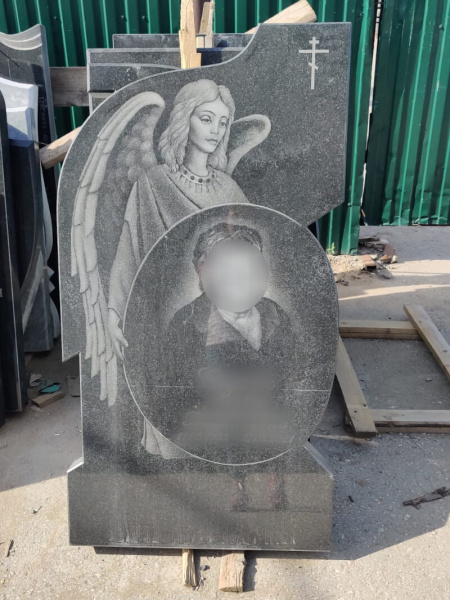 Памятник «С Ангелом»